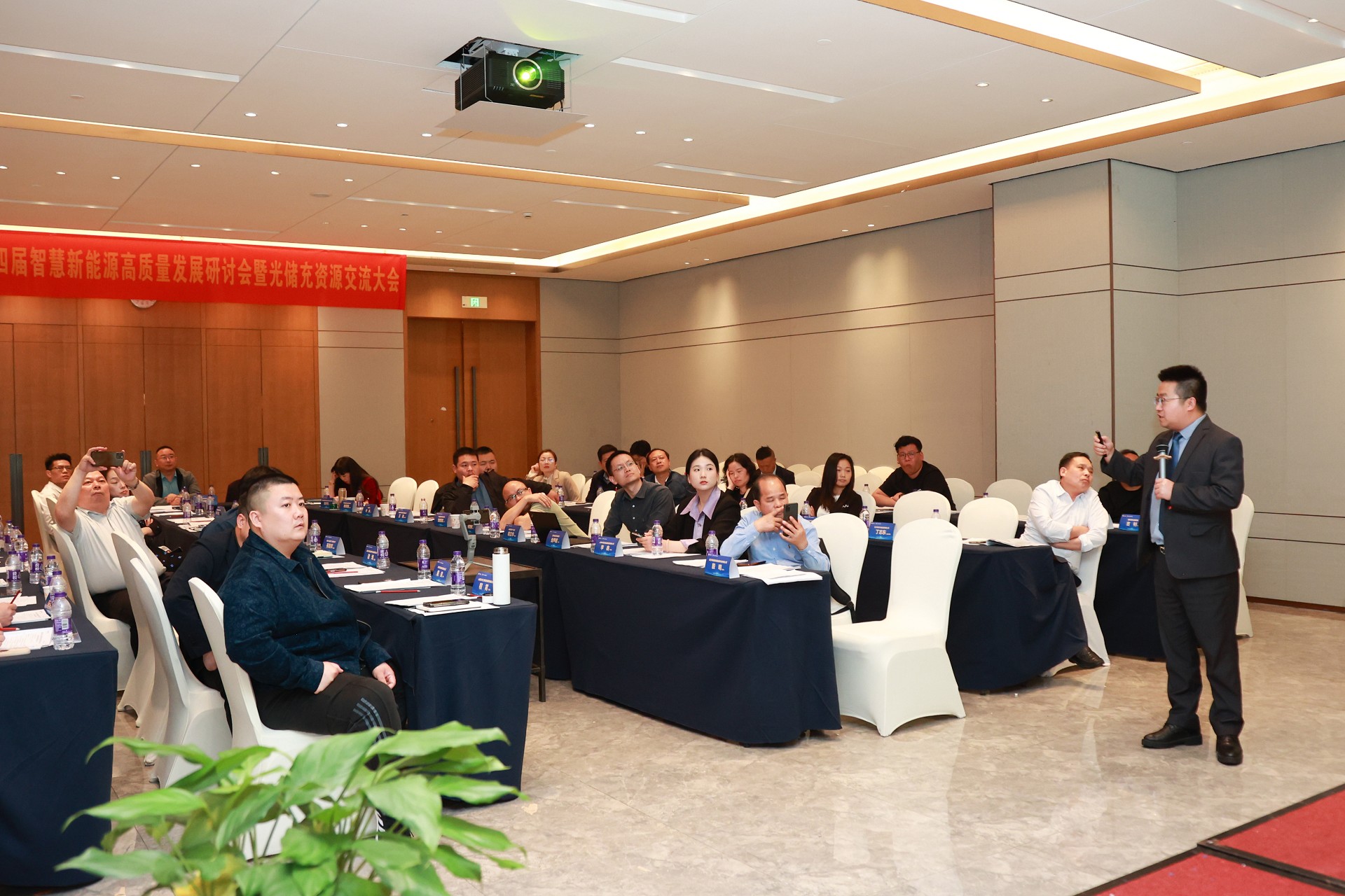 �����վ_����̫���ܹ������_��������������