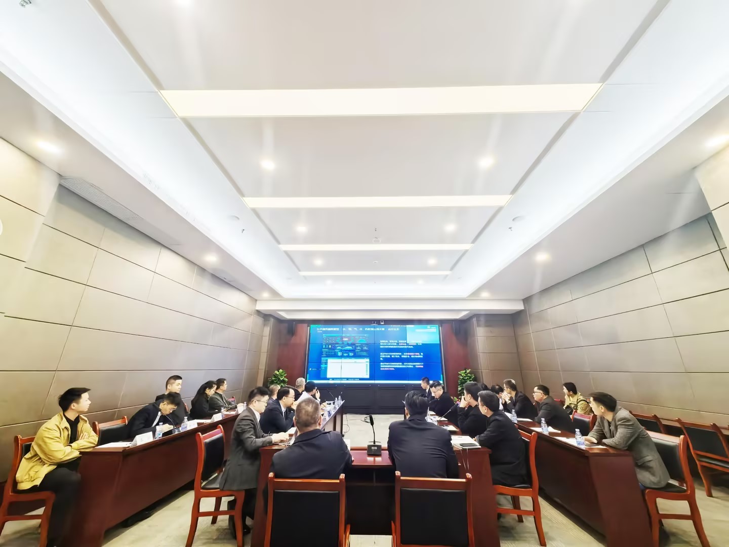 光伏电站_家用太阳能光伏发电_光伏发电代理加盟 光伏电站_家用太阳能光伏发电_光伏发电代理加盟